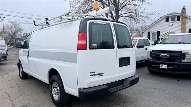 Chevrolet Express 2500 Cargo 2011