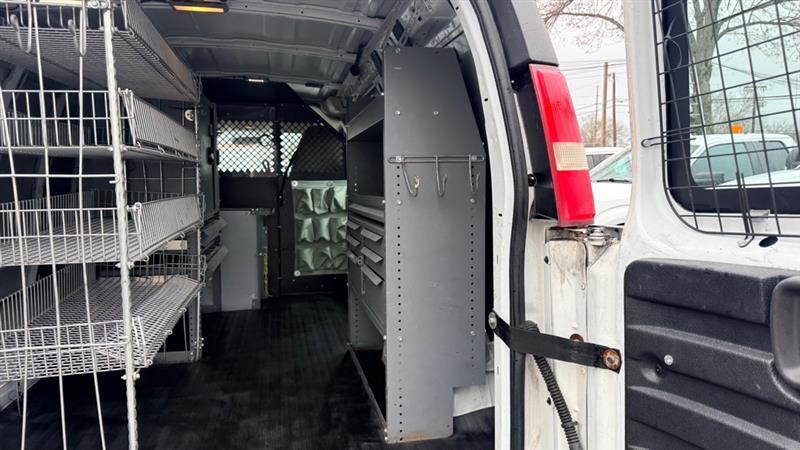 Chevrolet Express 2500 Cargo 2011