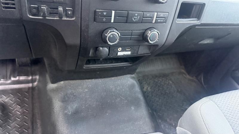 Ford F-150 XLT 8-ft. Bed 2WD 2013