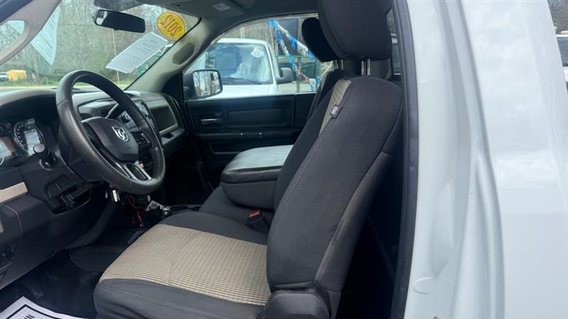 Dodge 2500 ST 4WD 2012