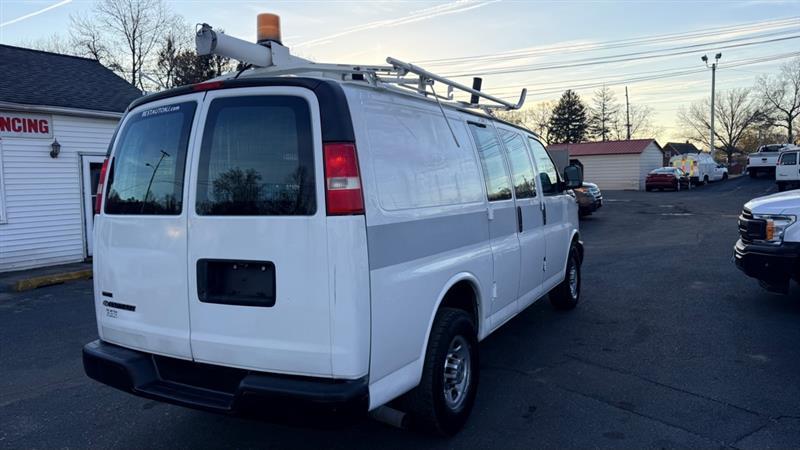 Chevrolet Express 2500 Cargo 2011