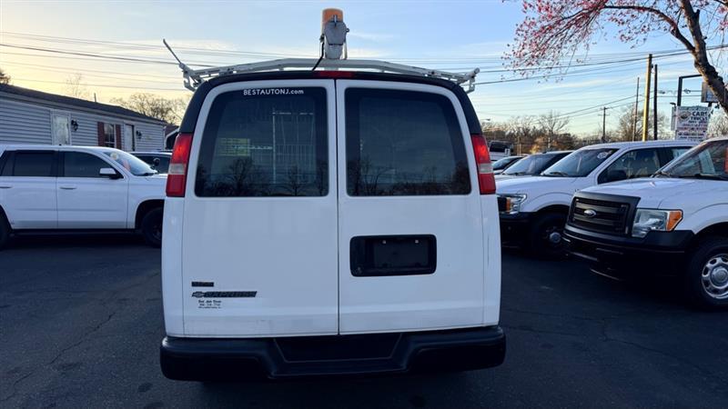 Chevrolet Express 2500 Cargo 2011
