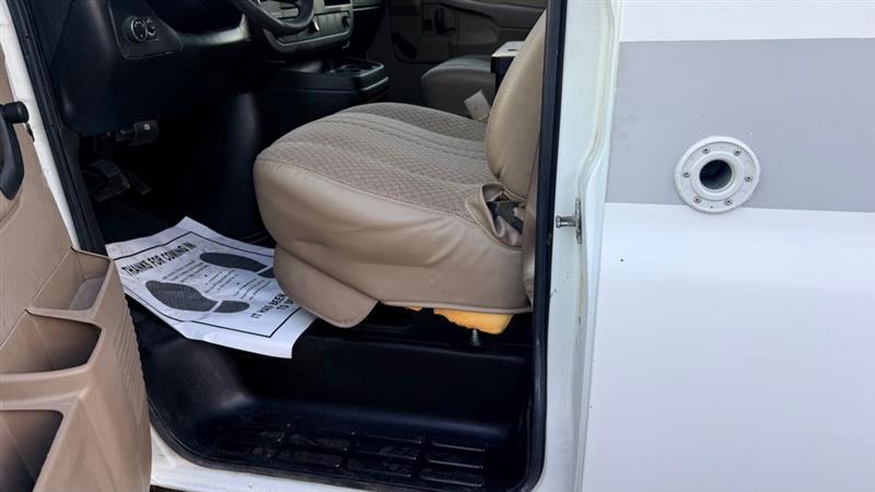 Chevrolet Express 2500 Cargo 2011