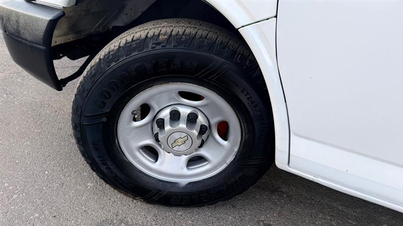 Chevrolet Express 2500 Cargo 2011