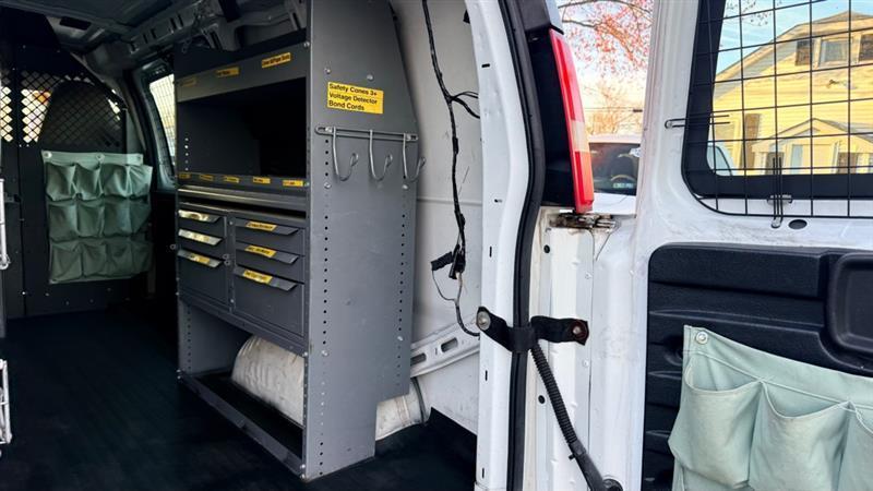 Chevrolet Express 2500 Cargo 2011