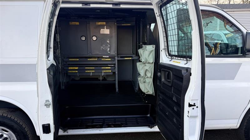 Chevrolet Express 2500 Cargo 2011