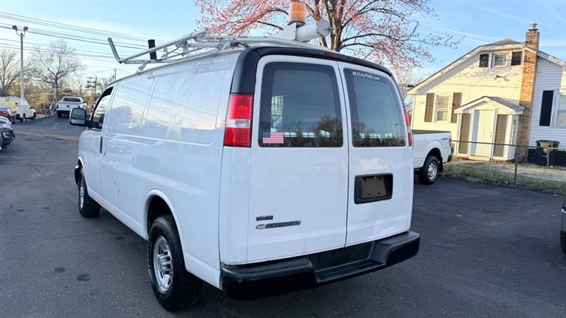 Chevrolet Express 2500 Cargo 2011