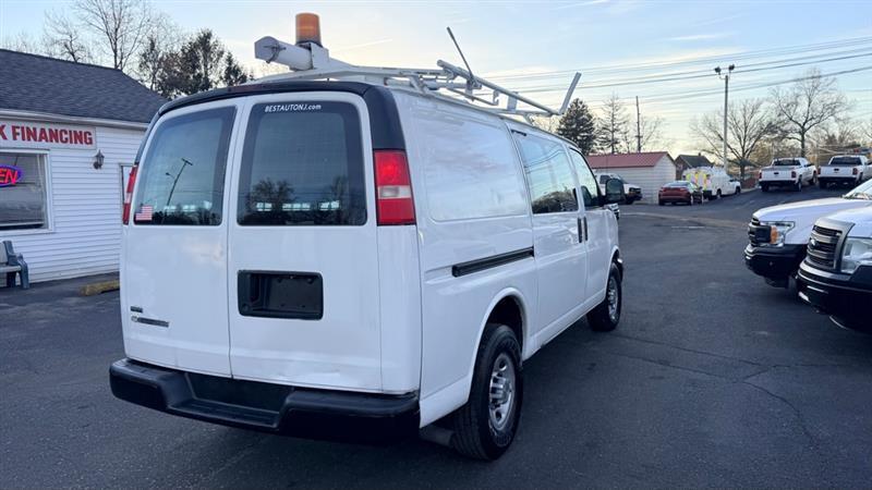 Chevrolet Express 2500 Cargo 2011