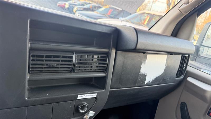 Chevrolet Express 2500 Cargo 2011