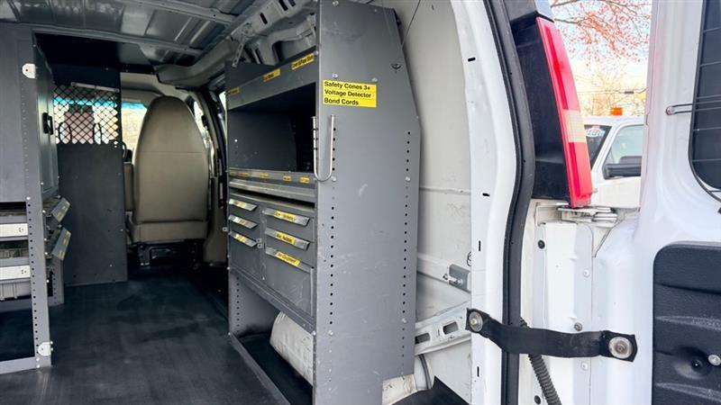 Chevrolet Express 2500 Cargo 2011