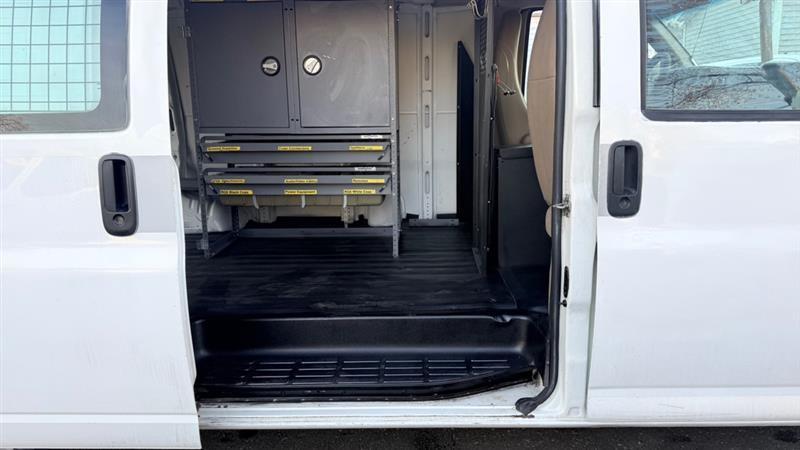 Chevrolet Express 2500 Cargo 2011