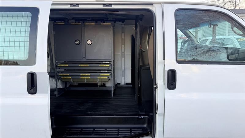 Chevrolet Express 2500 Cargo 2011