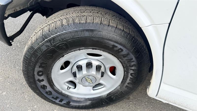 Chevrolet Express 2500 Cargo 2011