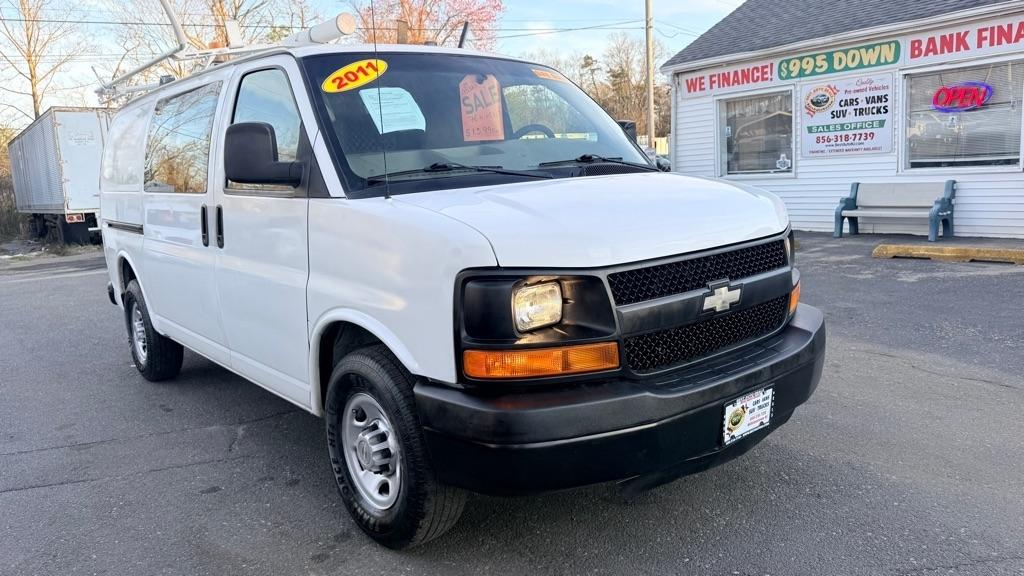 Chevrolet Express RWD 2500 135" 2011