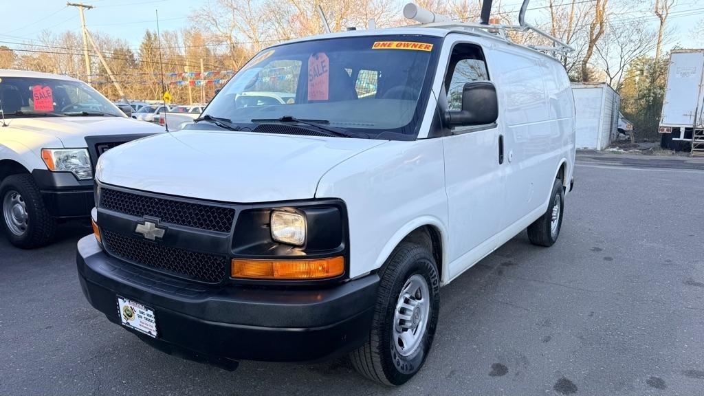 Chevrolet Express RWD 2500 135" 2011