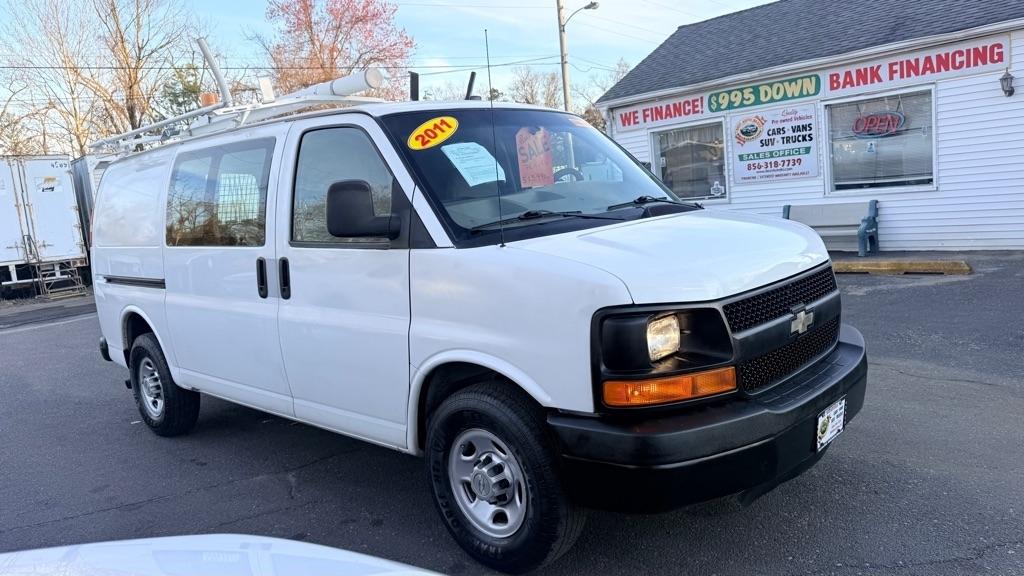 Chevrolet Express RWD 2500 135" 2011