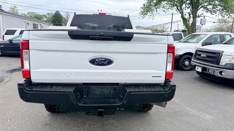 Ford F-250 SD XL SuperCab 4WD 2019