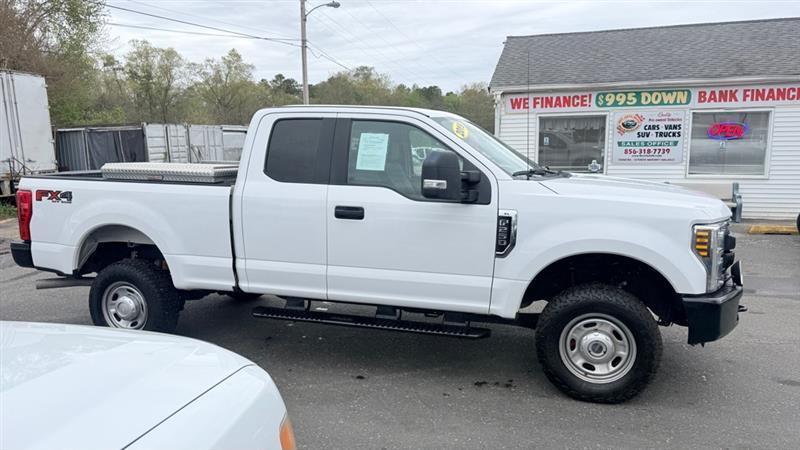 Ford F-250 SD XL SuperCab 4WD 2019