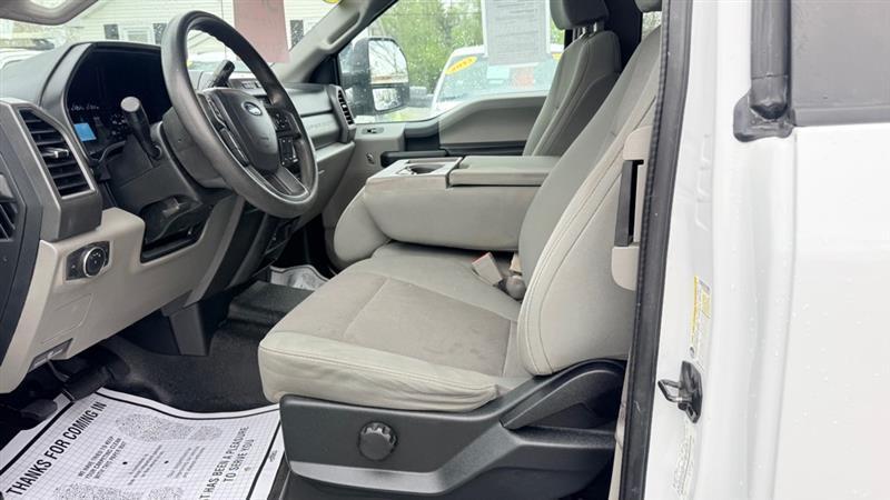 Ford F-250 SD XL SuperCab 4WD 2019