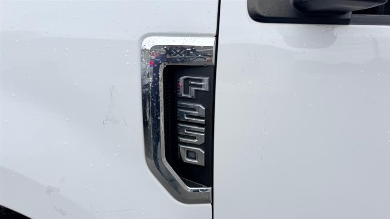 Ford F-250 SD XL SuperCab 4WD 2019