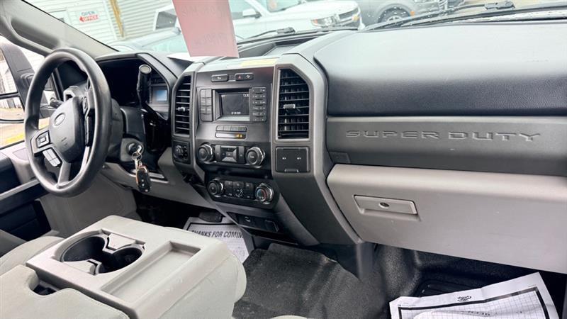 Ford F-250 SD XL SuperCab 4WD 2019