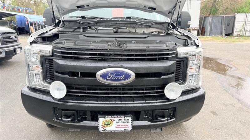 Ford F-250 SD XL SuperCab 4WD 2019