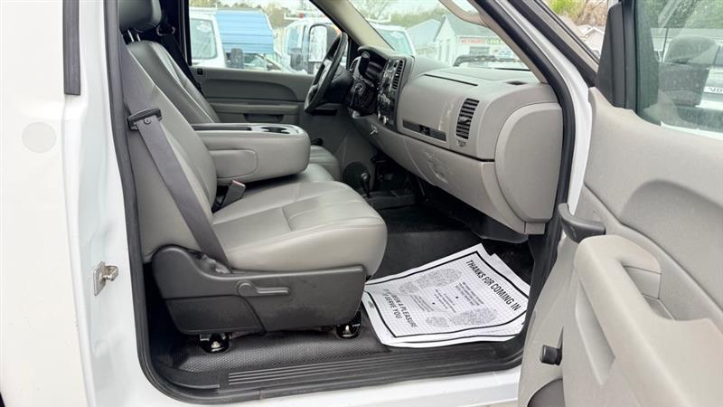 Chevrolet Silverado 2500HD Work Truck Long Box 4WD 2011