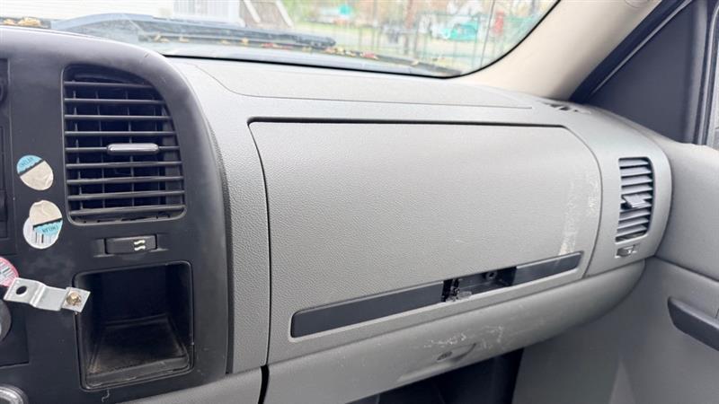 Chevrolet Silverado 2500HD Work Truck Long Box 4WD 2011