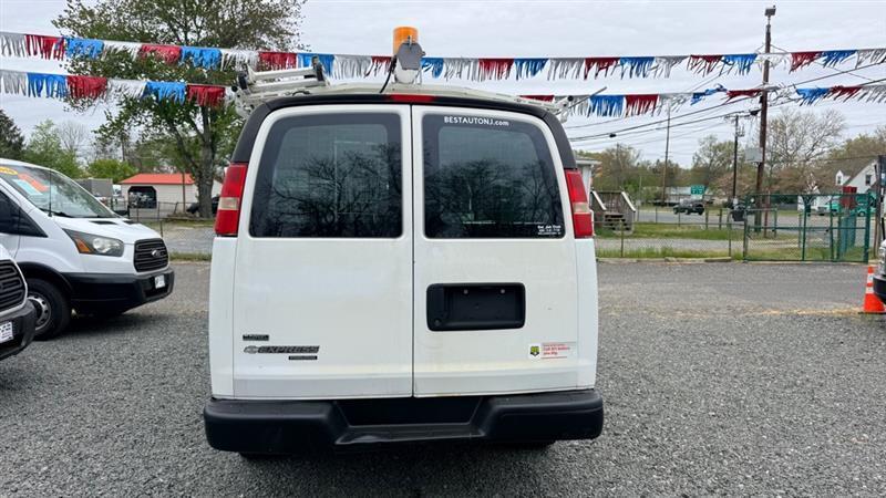 Chevrolet Express 2500 Cargo 2011