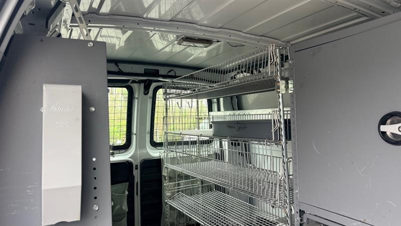 Chevrolet Express 2500 Cargo 2011