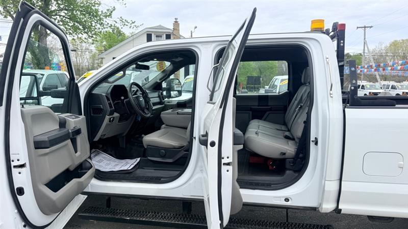 Ford F-350 SD Platinum Crew Cab 4WD 2020