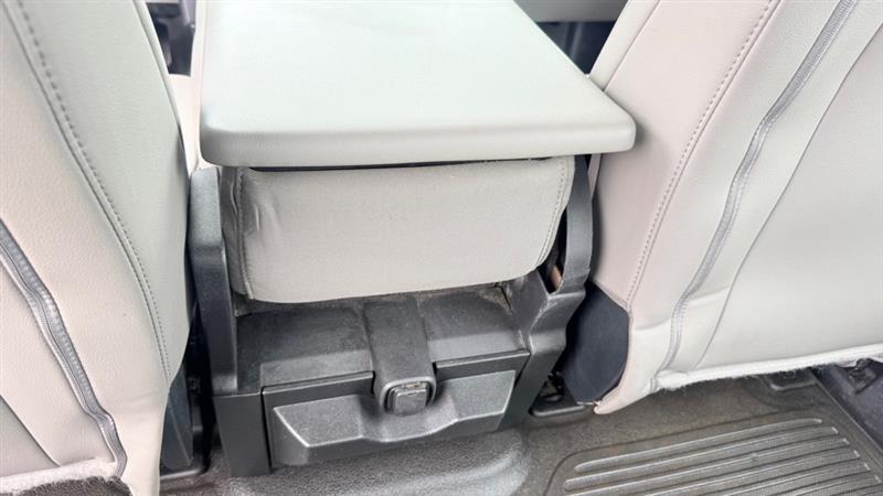 Ford F-350 SD Platinum Crew Cab 4WD 2020