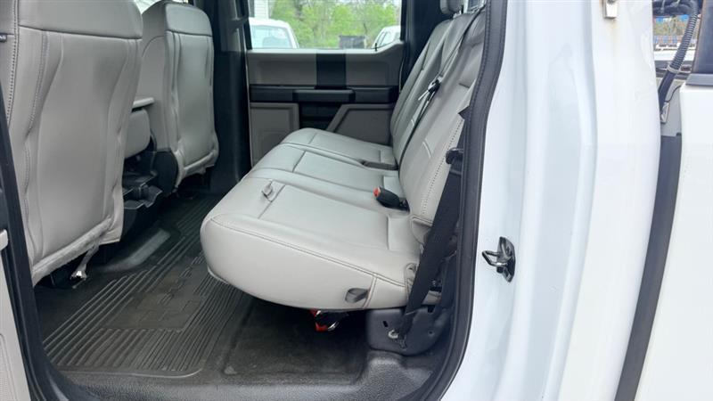 Ford F-350 SD Platinum Crew Cab 4WD 2020