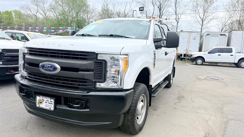 Ford F-250 SD XL SuperCab 4WD 2017