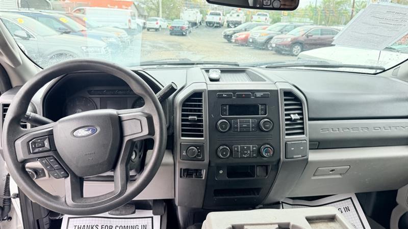 Ford F-250 SD XL SuperCab 4WD 2017
