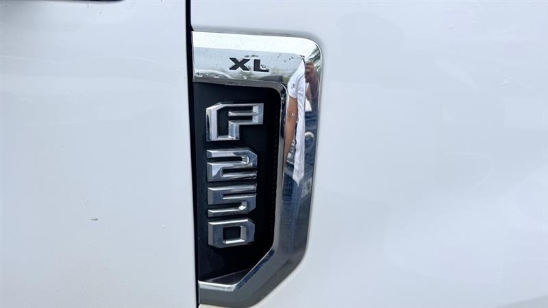 Ford F-250 SD XL SuperCab 4WD 2017
