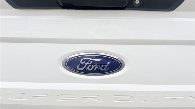 Ford F-250 SD XL SuperCab 4WD 2017