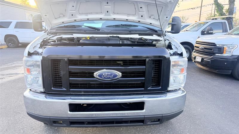 Ford Econoline E350 2019