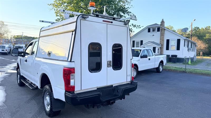 Ford F-250 SD XL SuperCab 4WD 2017