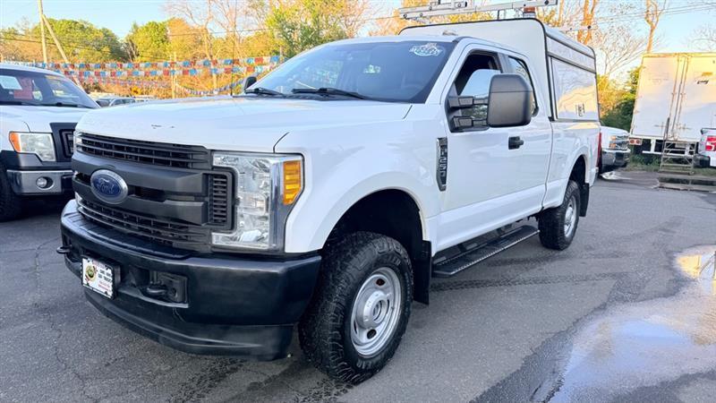 Ford F-250 SD XL SuperCab 4WD 2017