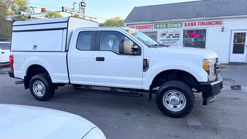 Ford F-250 SD XL SuperCab 4WD 2017