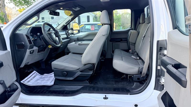 Ford F-250 SD XL SuperCab 4WD 2017