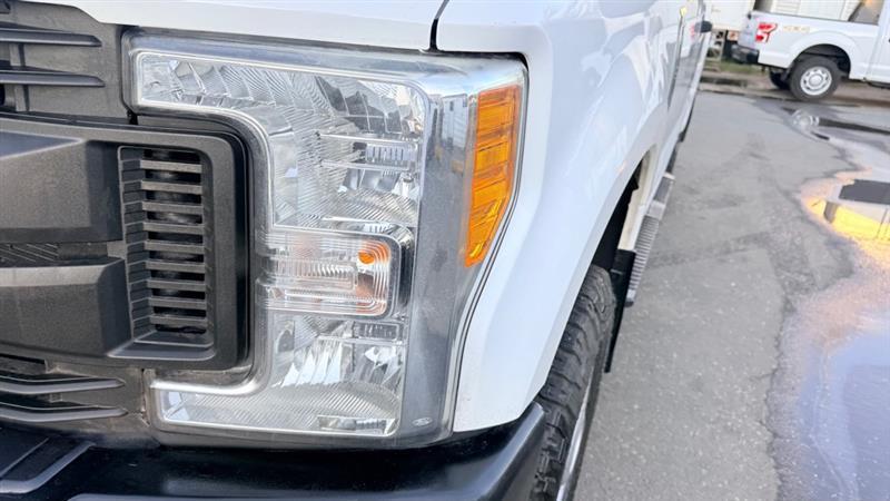 Ford F-250 SD XL SuperCab 4WD 2017