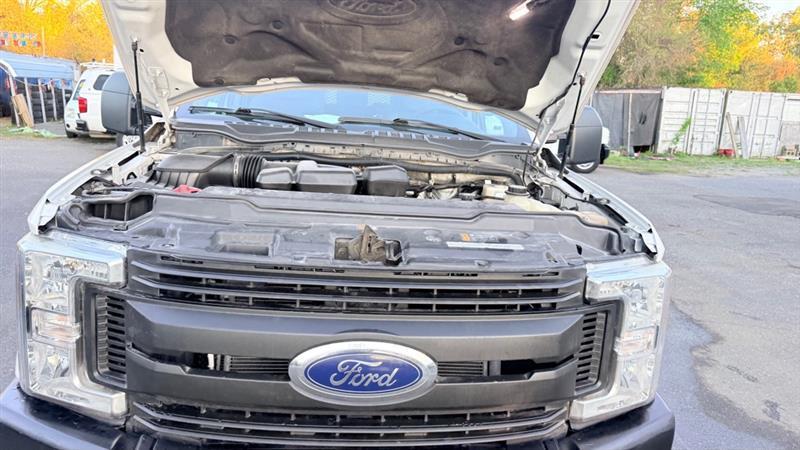 Ford F-250 SD XL SuperCab 4WD 2017