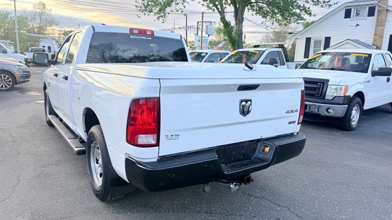RAM 1500 Tradesman Quad Cab 4WD 2015