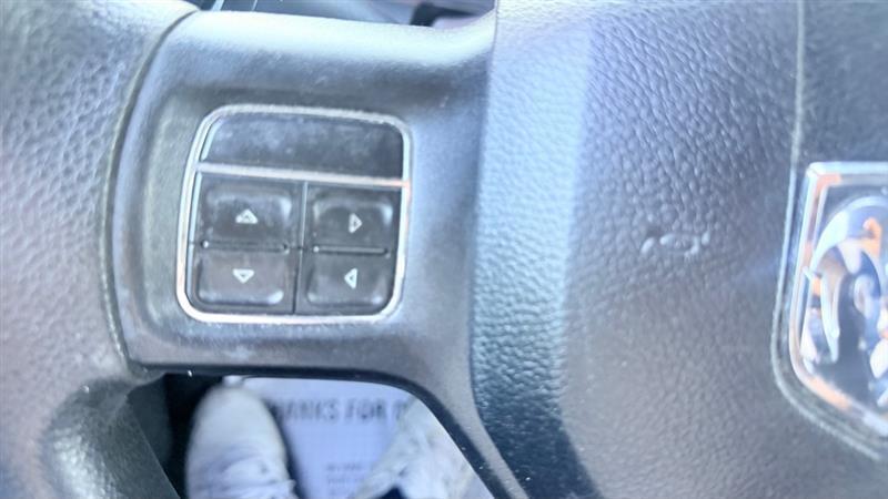 RAM 1500 Tradesman Quad Cab 4WD 2015