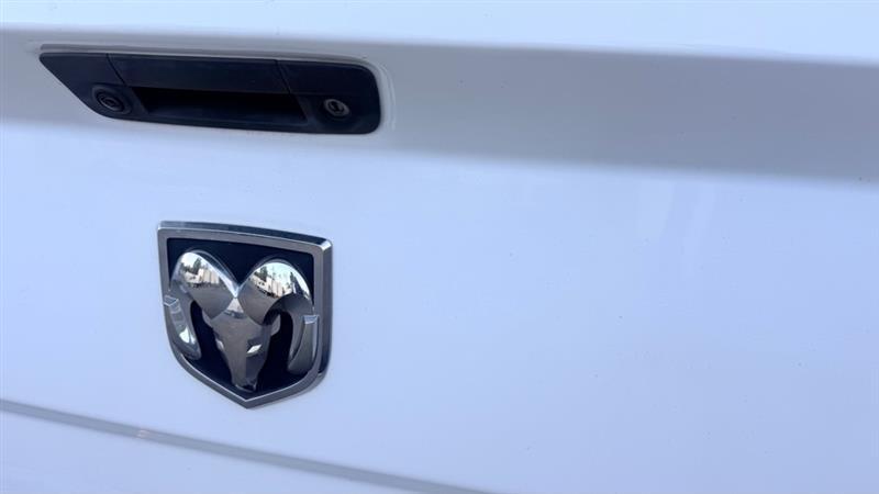 RAM 1500 Tradesman Quad Cab 4WD 2015