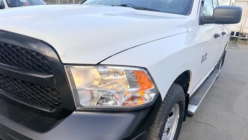 RAM 1500 Tradesman Quad Cab 4WD 2015