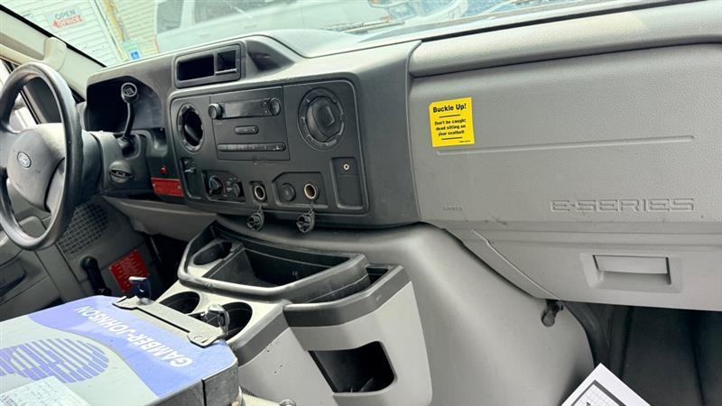 Ford Econoline E-250 2013