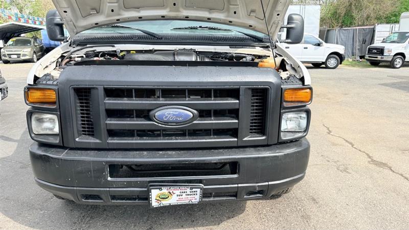 Ford Econoline E-250 2013